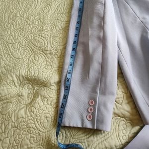 Women's pants suit